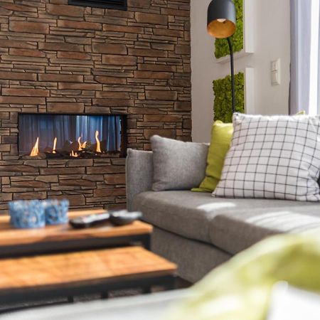 Ferienhaus-See-Sauna-Kamin-Hund Mit E-Ladestation クラーコー・アム・ゼー エクステリア 写真