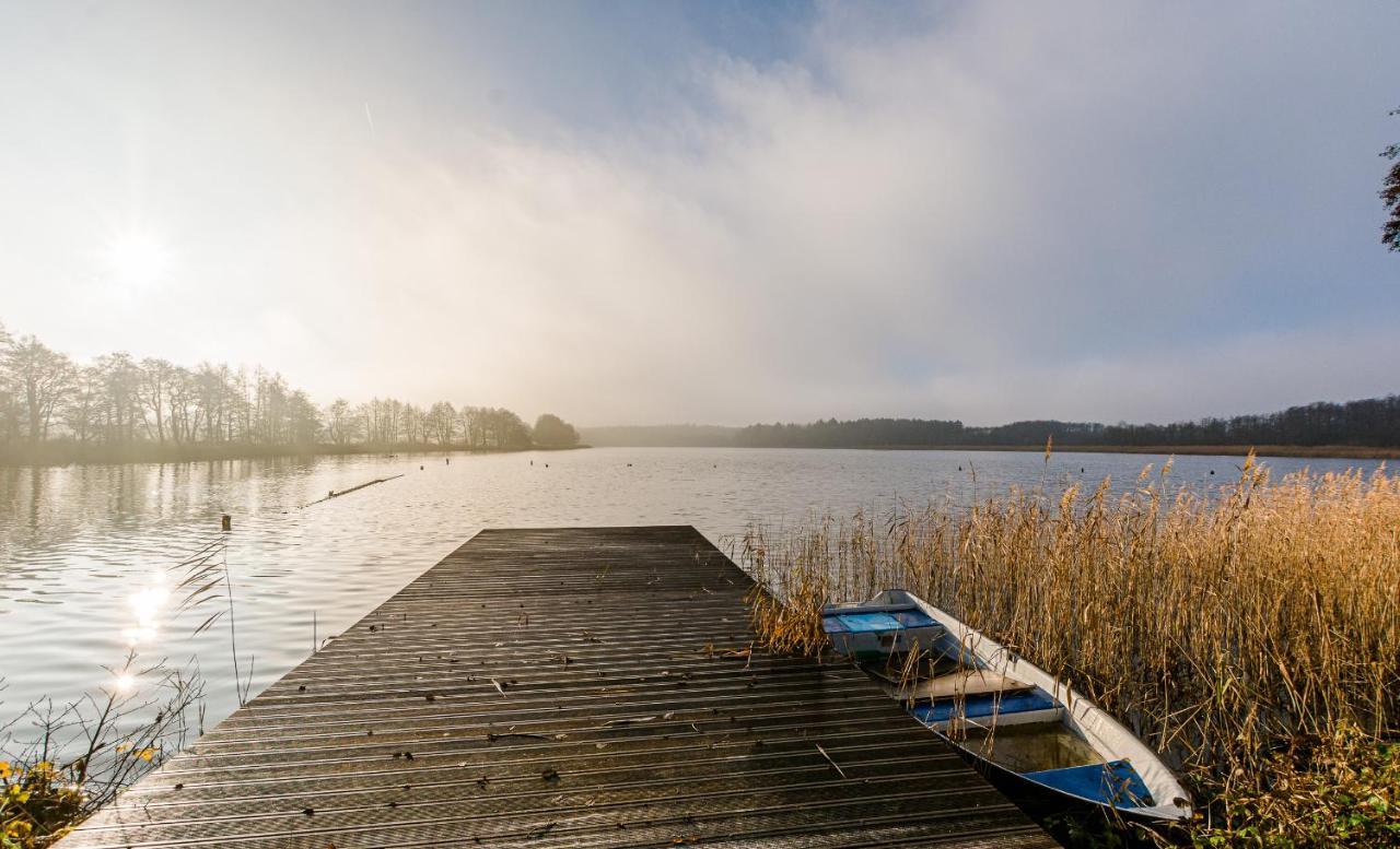 Ferienhaus-See-Sauna-Kamin-Hund Mit E-Ladestation クラーコー・アム・ゼー エクステリア 写真